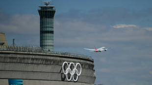 Les salari&eacute;s des a&eacute;roports parisiens obtiennent une prime JO et renoncent &agrave; leur gr&egrave;ve