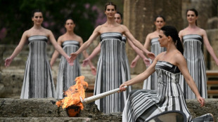 Olympische Flamme f&uuml;r Sommerspiele in Paris in Griechenland entz&uuml;ndet