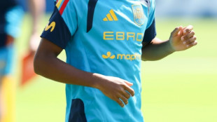 Espanha tem teste decisivo contra a Ar&aacute;bia Saudita no domingo