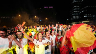 Explosi&oacute;n de alegr&iacute;a en Madrid en una noche iluminada por la segunda estrella