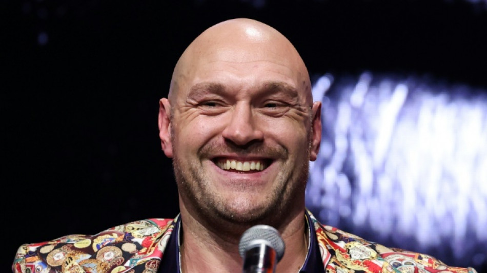 Ex-campe&atilde;o dos pesos-pesados Tyson Fury anuncia sua aposentadoria do boxe