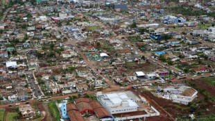 Tornado provoca destrui&ccedil;&atilde;o no Paran&aacute;, deixa seis mortos e mais de 700 feridos
