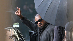 Kanye West offers to meet UK Jewish community amid music fest row