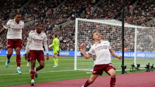 Arsenal survive VAR drama to move closer to title with dramatic win at West Ham