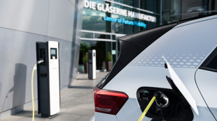 Elektroautos werden wieder teurer - S&ouml;der f&uuml;r E-Auto-Pr&auml;mie auch f&uuml;r gr&ouml;&szlig;ere Pkw
