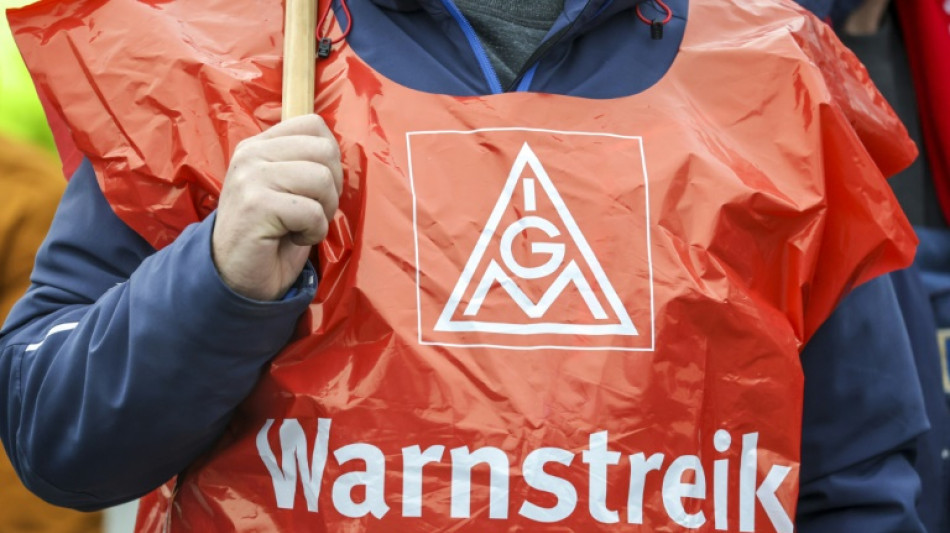 Tausende Metall-Besch&auml;ftigte bei Aktion in Hamburg vor vierter Verhandlungsrunde