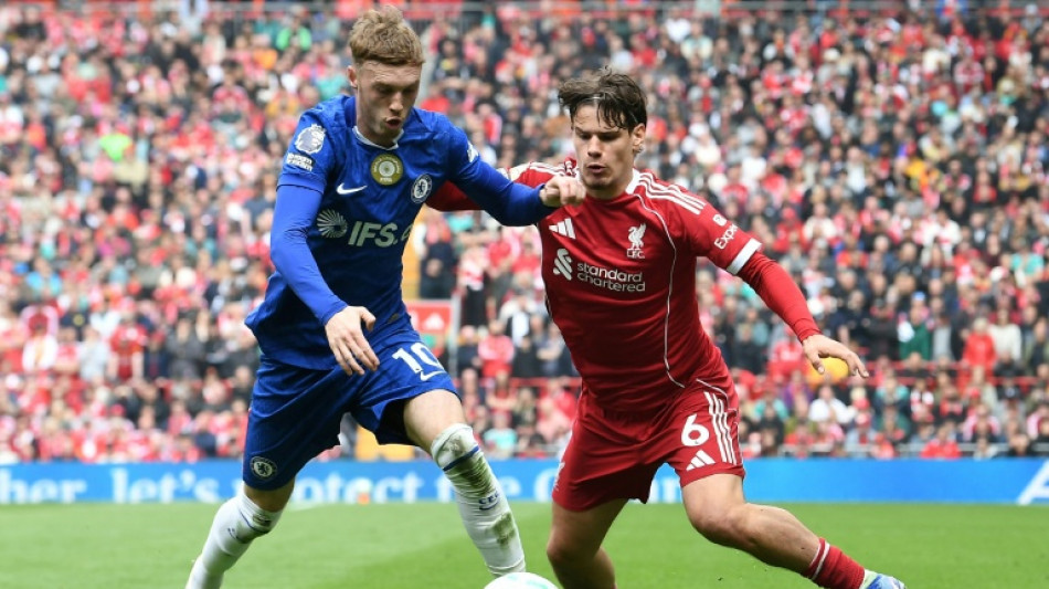 Liverpool e Chelsea empatam no Campeonato Ingl&ecirc;s