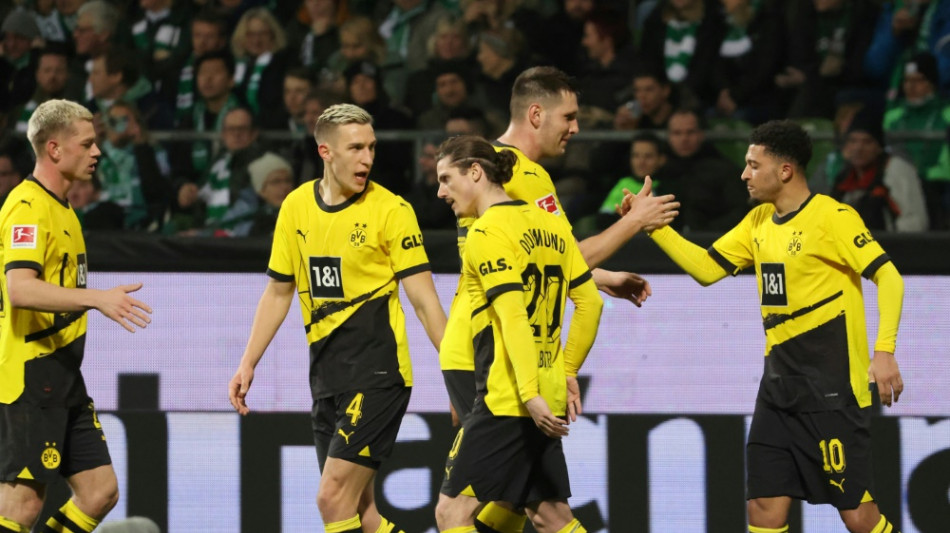 Nach Rot f&uuml;r Sabitzer: BVB zittert sich zum Sieg in Bremen