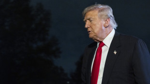 Trump scrive una lettera alla Bbc e minaccia querela