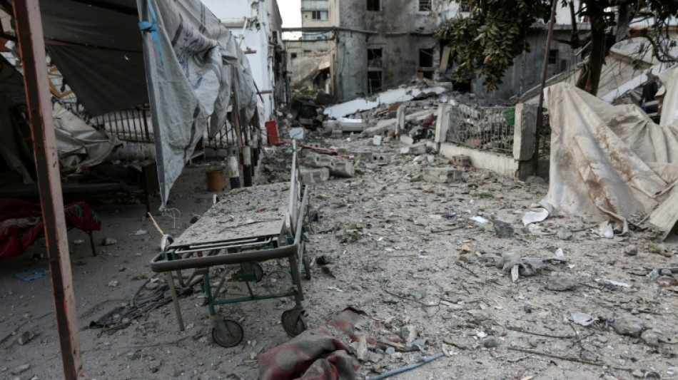 Gaza hospital hit as Israel intensifies assault