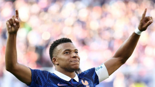 Mondial-2026: Mbapp&eacute; sort les Bleus du pi&egrave;ge paraguayen, retrouvailles en quart avec le Maroc