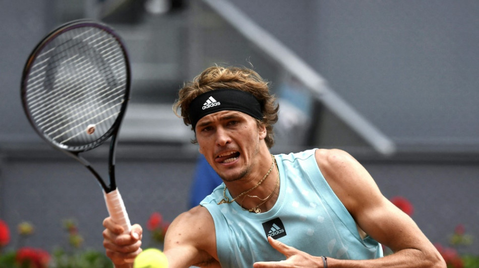 Zverev k&auml;mpft sich gegen Cilic durch