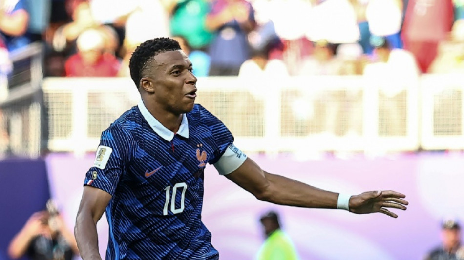 France beat Paraguay with Mbappe penalty to reach World Cup quarter-finals