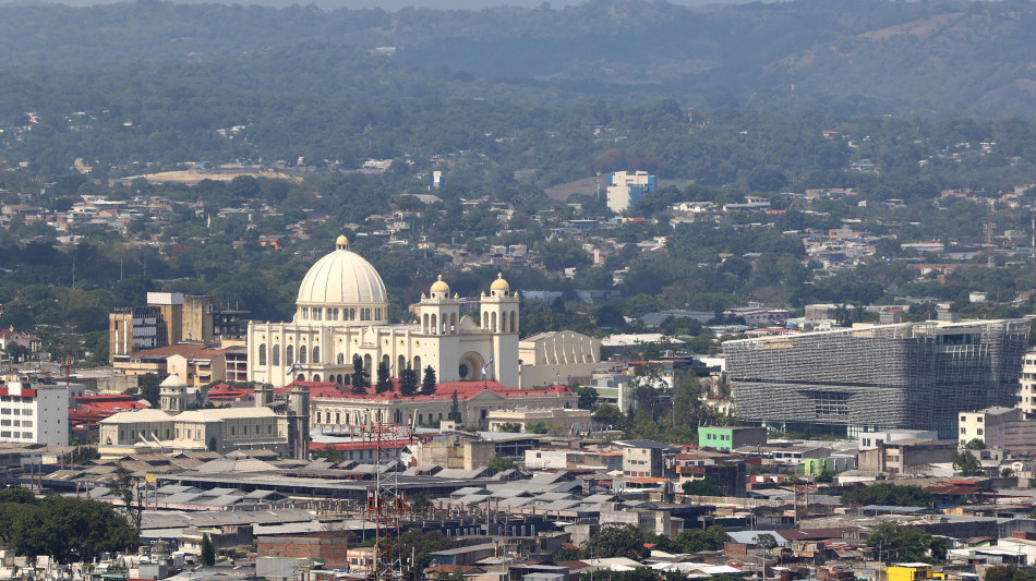 El Salvador, il Pil cresce del 4,8% nel primo trimestre