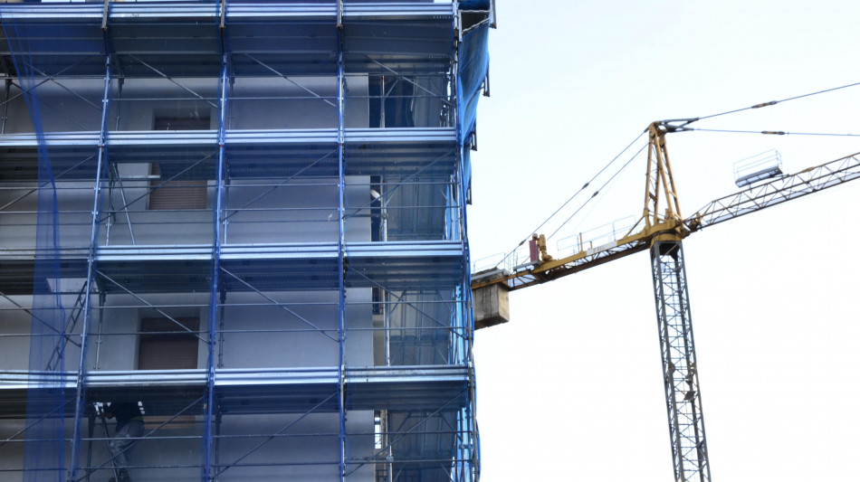 Istat, indice costruzioni stabile a maggio, nei 5 mesi +2% su anno