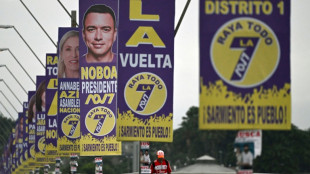 Los ecuatorianos eligen presidente agobiados por la violencia