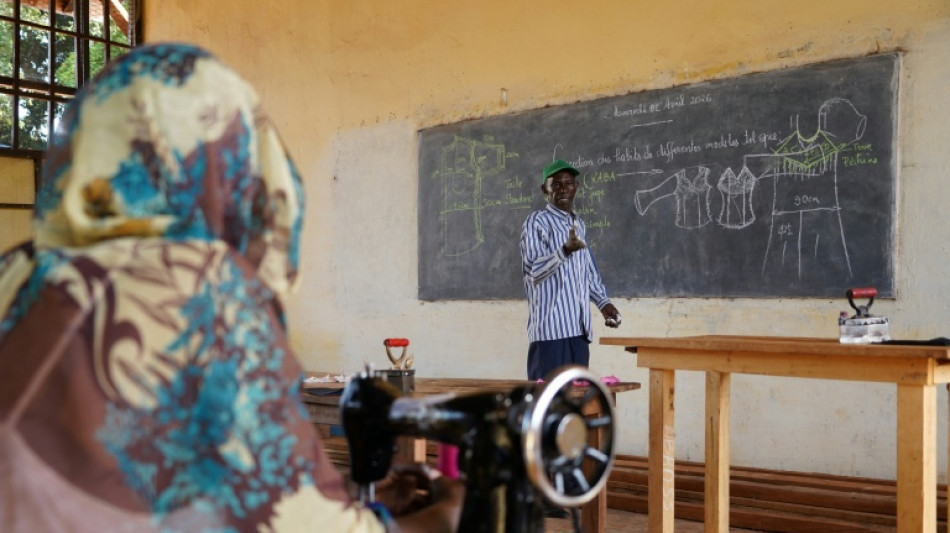 Ex-crian&ccedil;as-soldado aprendem of&iacute;cios para reconstruir a vida na Rep&uacute;blica Centro-Africana