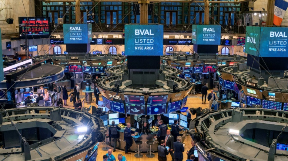 Wall Street finit en ordre dispers&eacute;, le march&eacute; se stabilise avant la Fed