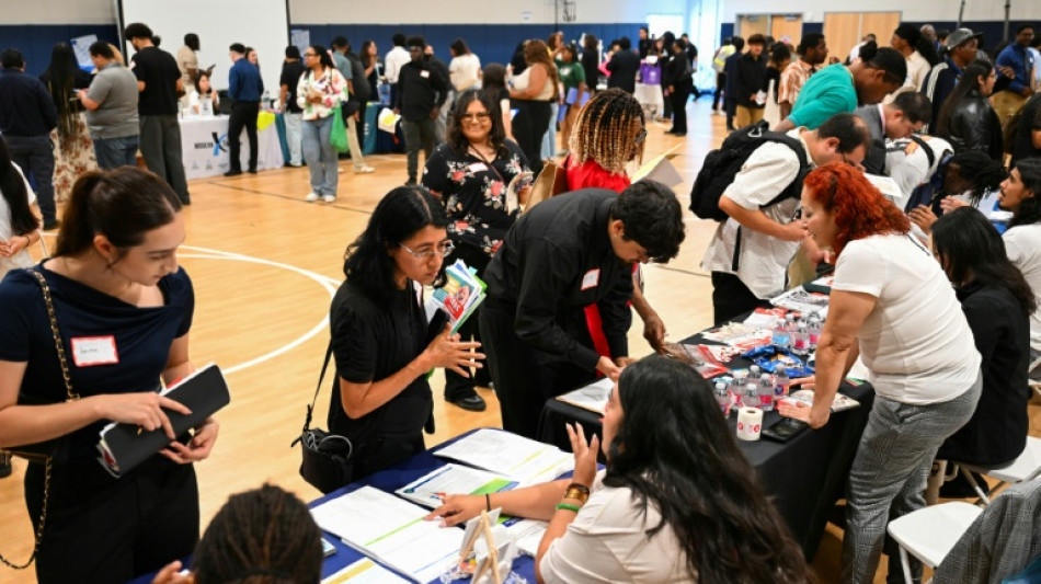 US unexpectedly loses jobs in blow to Trump ahead of midterms