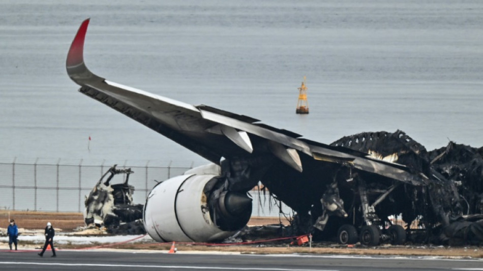Nach Flugzeug-Ungl&uuml;ck in Tokio: Ermittler untersuchen Tower-Anweisungen