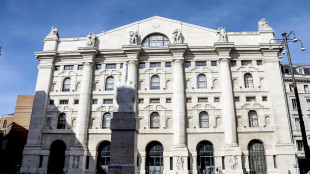 Borsa: Milano rallenta con le banche, scivolano Mps e Bper