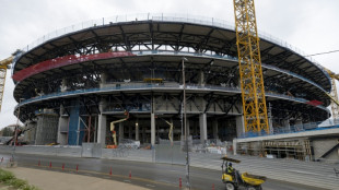 Barcelona to show off unfinished Camp Nou with public training session