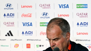 Bielsa reconoce que De la Fuente ha logrado "un f&uacute;tbol mucho m&aacute;s bonito" que el suyo