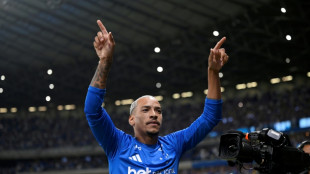 Cruzeiro goleia Barcelona de Guayaquil (4-0) e avan&ccedil;a &agrave;s oitavas da Libertadores