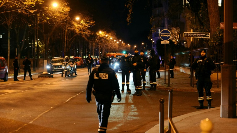 Un atacante mata a una persona en Par&iacute;s presuntamente al grito de "Al&aacute; es grande" 