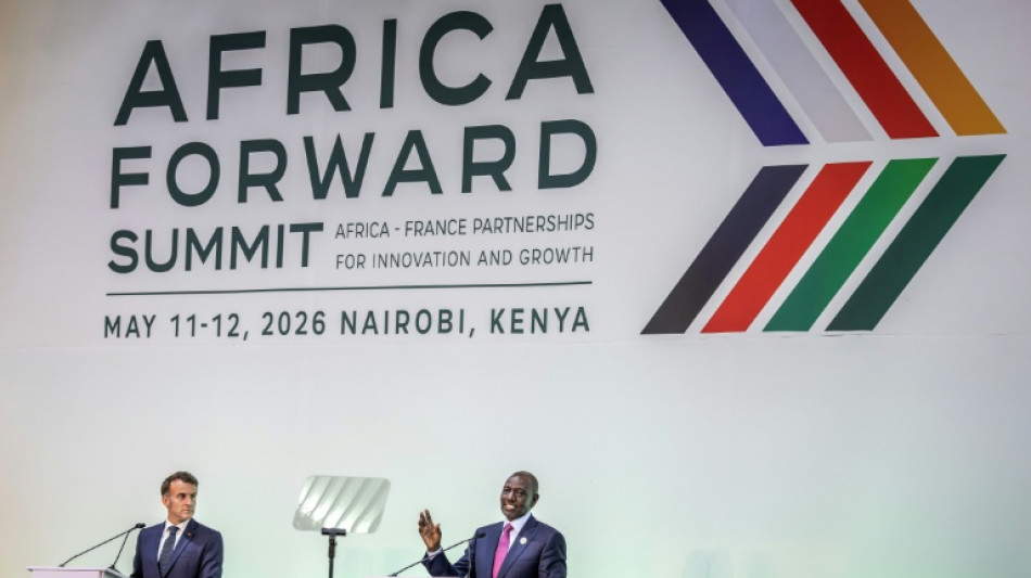 R&eacute;gler les crises mondiales sans l'Afrique est une faute, estime Macron, &agrave; la fin du Sommet franco-africain de Nairobi