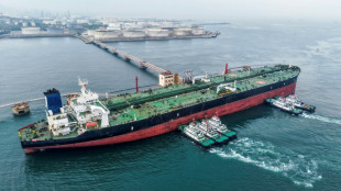 Oil rises, stocks mixed on US-Iran deadlock