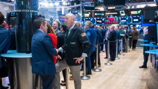 Wall Street finit sans entrain et en ordre dispers&eacute;