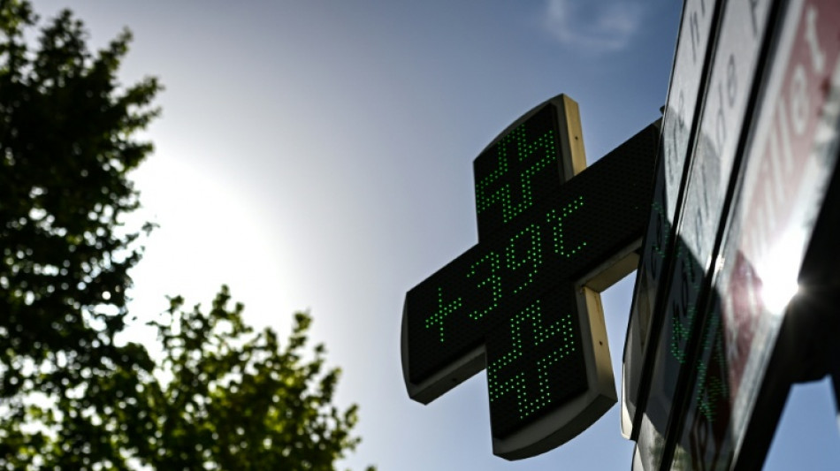 Canicule: la chaleur gagne encore du terrain et les records tombent