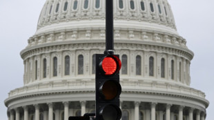 US government hours from shutdown, as lawmakers scrabble for solutions