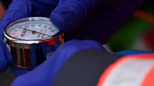 Betrunkener st&uuml;rzt in Dortmund von Br&uuml;cke auf Bahngleise