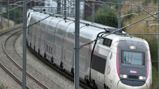 SNCF: les syndicats comptent lancer une gr&egrave;ve illimit&eacute;e &agrave; 10 jours des vacances de No&euml;l
