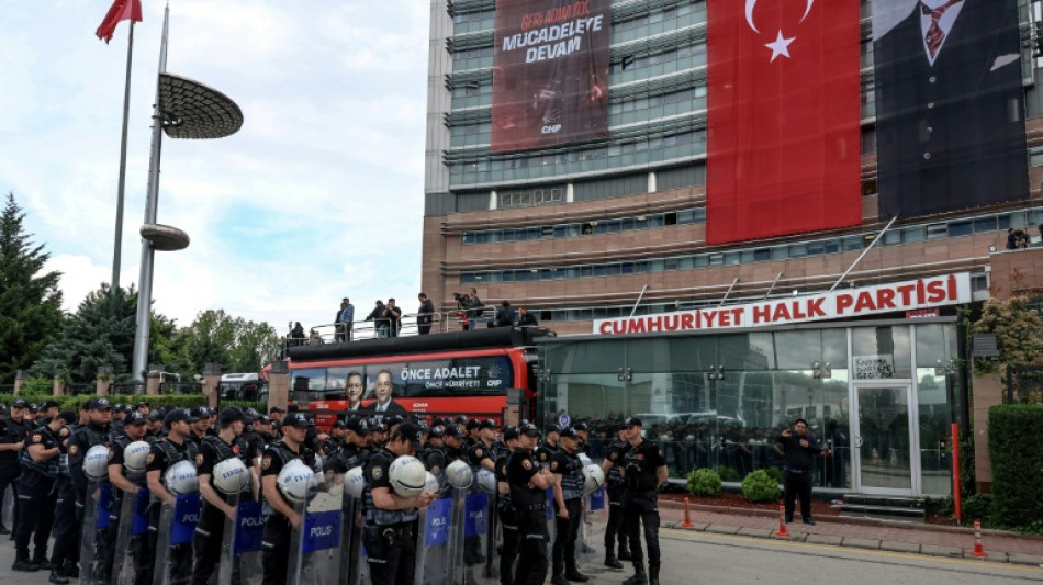 Turkey riot police use tear gas to take opposition party HQ