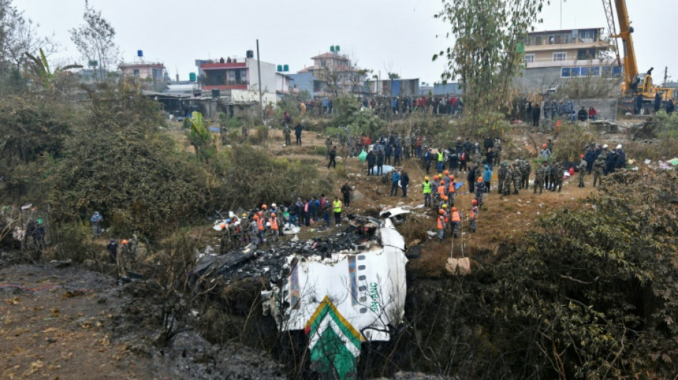 Keine Hoffnung mehr auf &Uuml;berlebende nach Flugzeugabsturz in Nepal