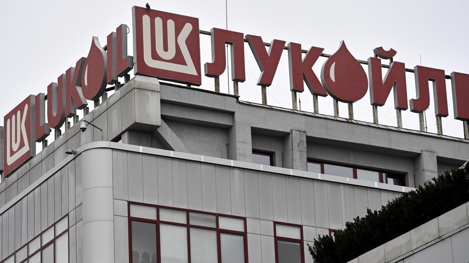 Colosso petrolifero russo Lukoil cede asset all'estero a Gunvor