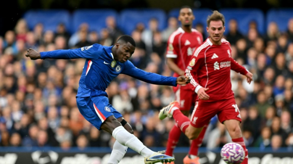 Angleterre: Liverpool craque &agrave; Chelsea, Arsenal en profite