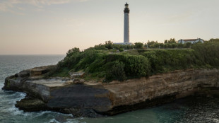 Falaise effondr&eacute;e &agrave; Biarritz: reprise des recherches du second plongeur enseveli