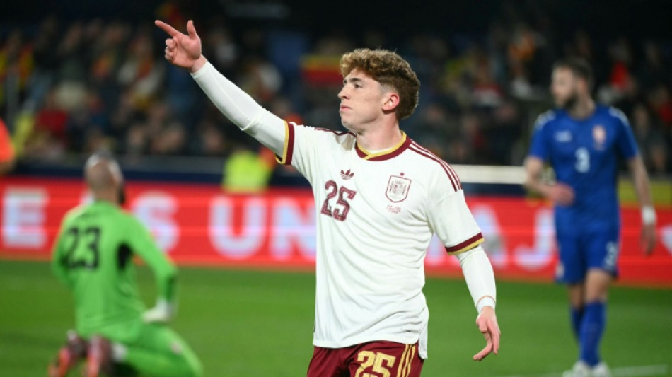 Liverpool anuncia contrata&ccedil;&atilde;o do atacante da sele&ccedil;&atilde;o espanhola V&iacute;ctor Mu&ntilde;oz