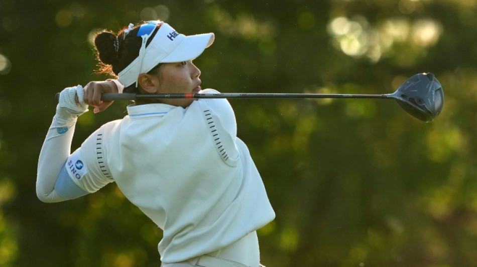 Chanettee takes two-shot lead in LPGA Queen City Championship