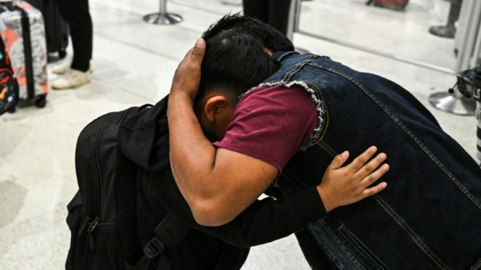 De Miami &agrave; Guatemala: a viagem de crian&ccedil;as separadas de familiares por deporta&ccedil;&otilde;es