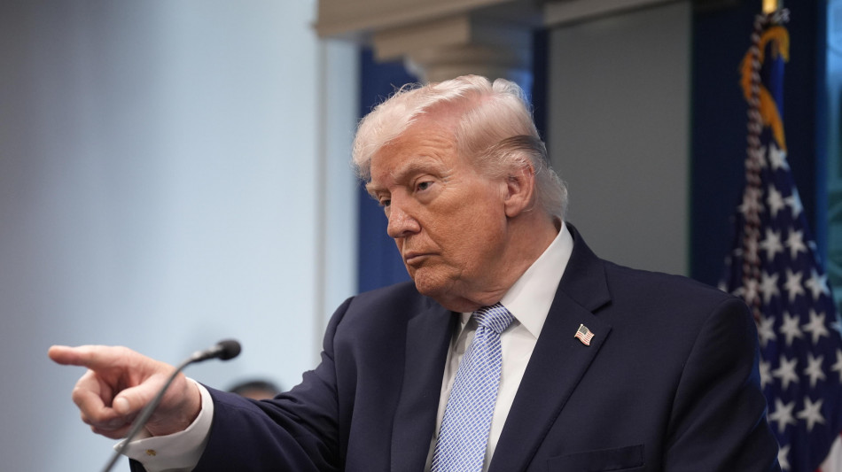 Trump avverte l'Iran, 'nuovi attacchi se non si arriva ad un accordo'