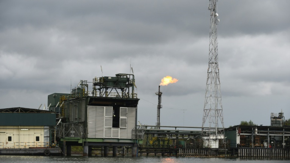Nigeria oil output hits six-year high, above OPEC target
