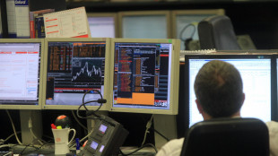 Borsa: Europa senza direzione dalla Lagarde e da Wall Street