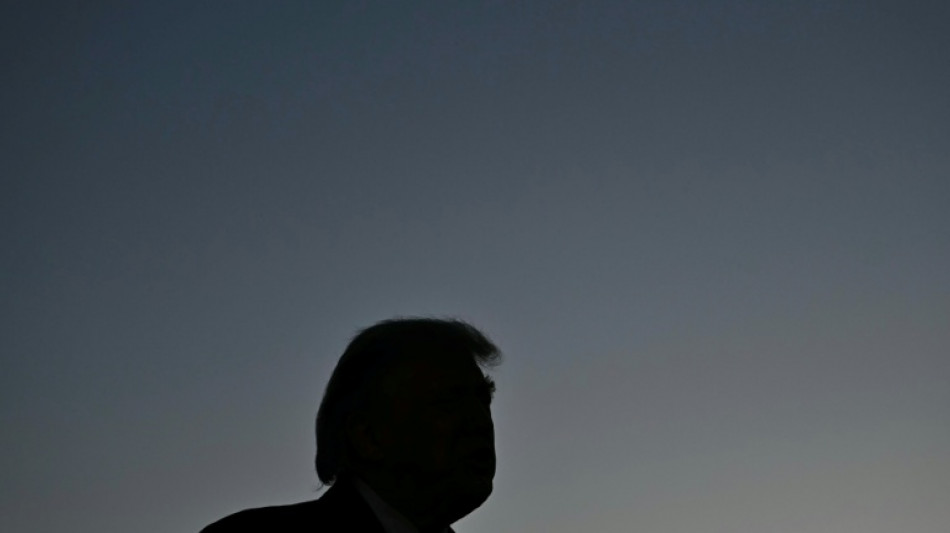 Trump le da a la UE hasta el 4 de julio para implementar el acuerdo comercial con EEUU