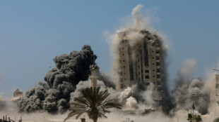 L'arm&eacute;e isra&eacute;lienne frappe une tour dans la ville de Gaza, au 700e jour de la guerre