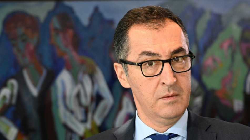 Landwirtschaftsminister &Ouml;zdemir verteidigt Pl&auml;ne f&uuml;r Tierwohllabel